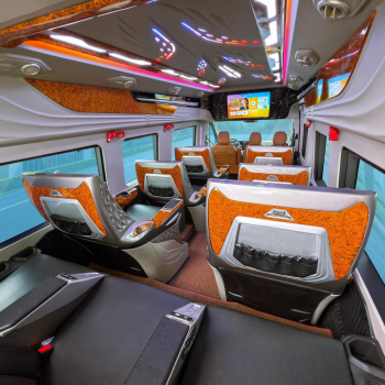 Limousine 11 Ghế